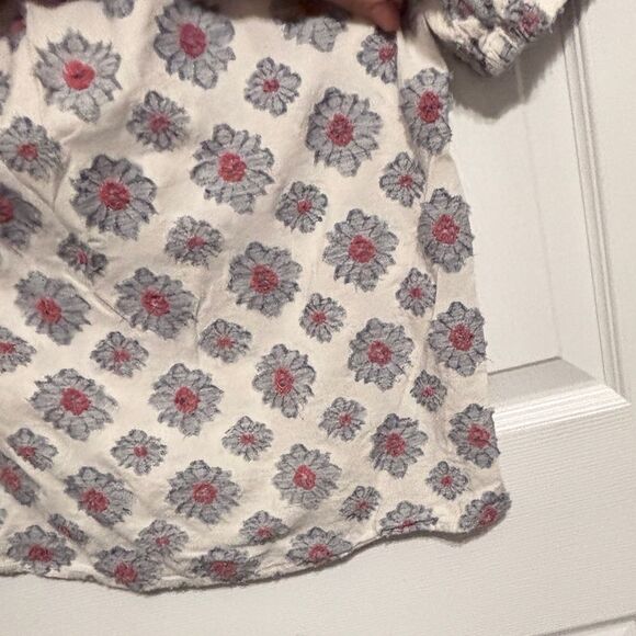 Ann Taylor Factory | Women’s White Blue Floral Oversized Short Sleeve Blouse - Picture 7 of 15